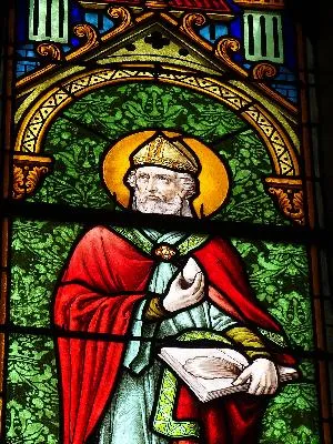 Vitrail Baie C : Saint Rémi dans l'église Saint-Pierre d'Équemauville