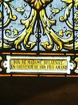 Vitrail Baie 11 : Le pardon de St Amand au roi Dagobert dans l'Église Notre-Dame de Litteau