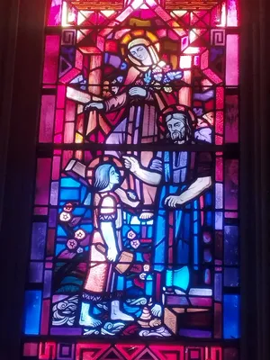 Vitrail Baie 2 : Je vous ai posé comme Gardien dans la Chapelle Saint-Joseph du Hôme à Varaville