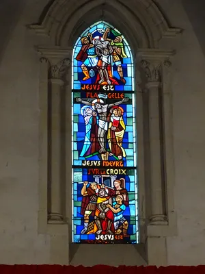 Baie 0 : Jésus est flagélé, Jésus meurt sur la croix