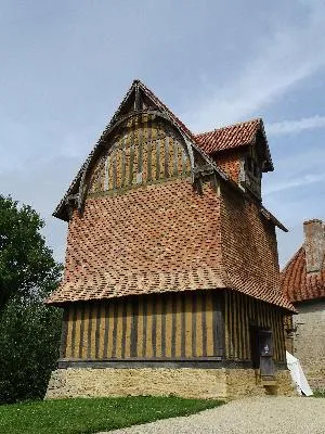 Pigeonnier du château de Crèvecœur-en-Auge