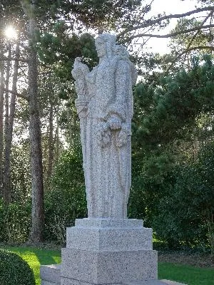 Statues France-Amérique à Colleville-sur-Mer