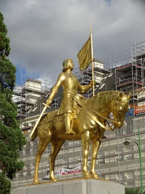 Statue de Jeanne d'Arc à Caen