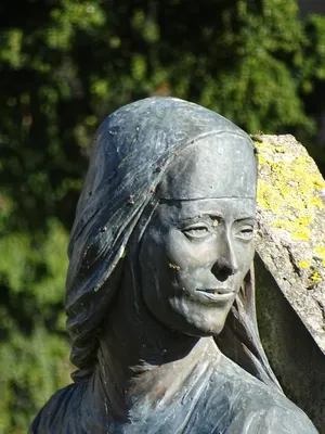 Statue de Catherine de Saint-Augustin à Bayeux