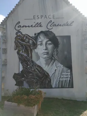 Fresque Camille Claudel à Giberville