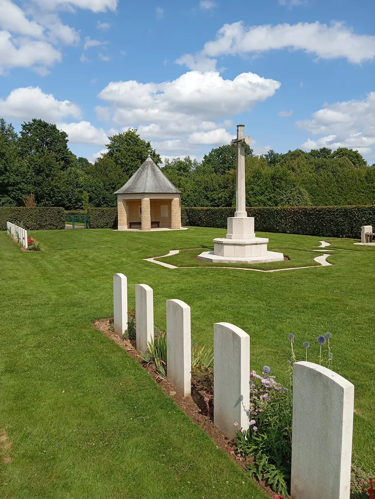 Cimetière militaire britannique de Saint-Désir