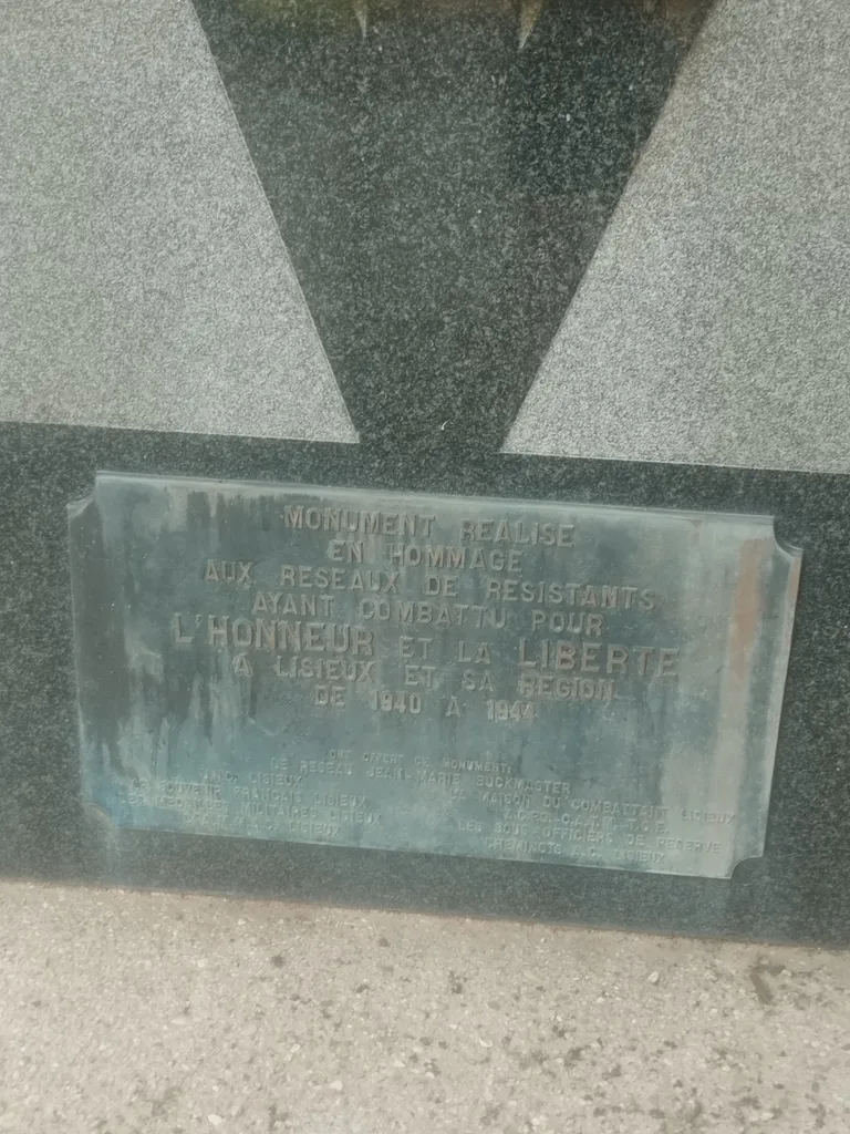 Mémorial aux réseaux de résistants à Lisieux