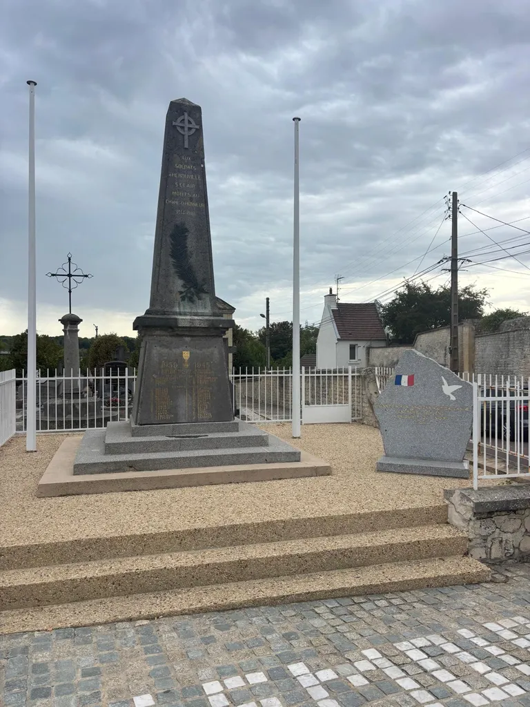Monument aux Morts d'Hérouville-Saint-Clair