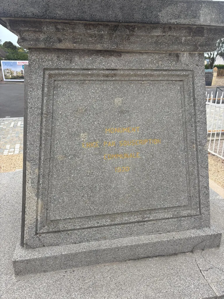 Monument aux Morts d'Hérouville-Saint-Clair