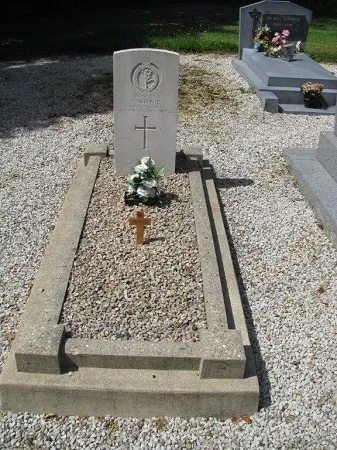 Tombe militaire Soldats du Commonwealth de Cambremer