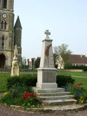 Monument aux morts de Cesny-aux-Vignes