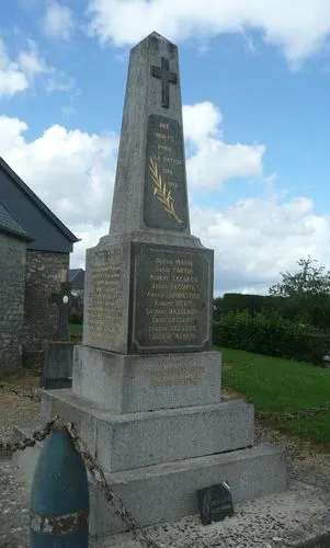 Monument aux morts de Saint-Jean-des-Essartiers