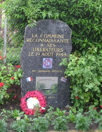 Stèle 51st Highland Division de Saint-Julien-le-Faucon