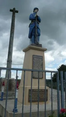 Monument aux morts de Saint-Ouen-des-Besaces