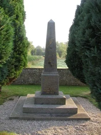 Monument aux morts de Saonnet