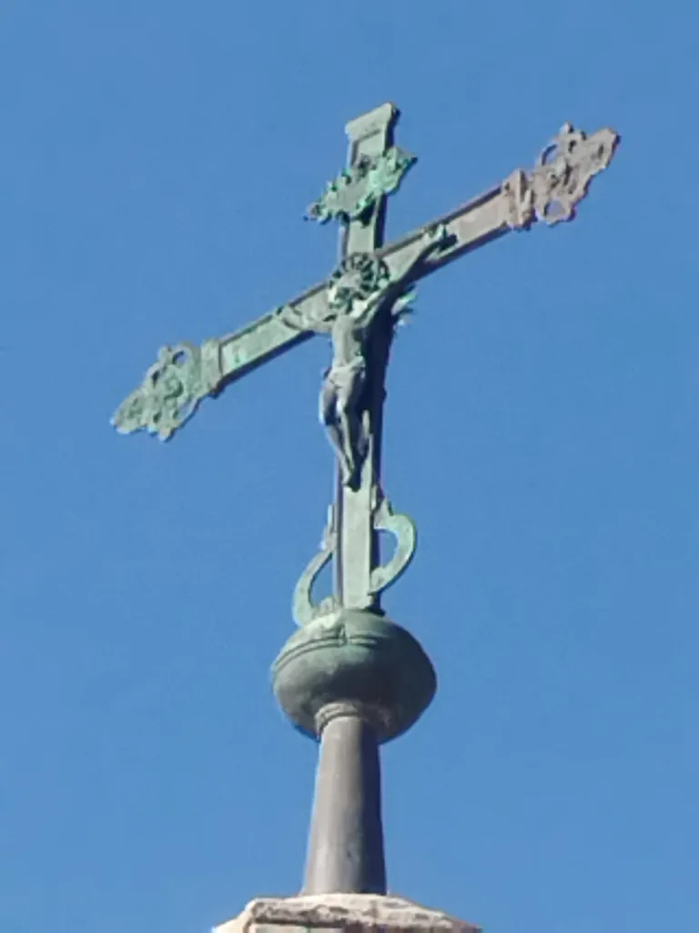 Croix de l'Église Saint-Pierre de Touffréville