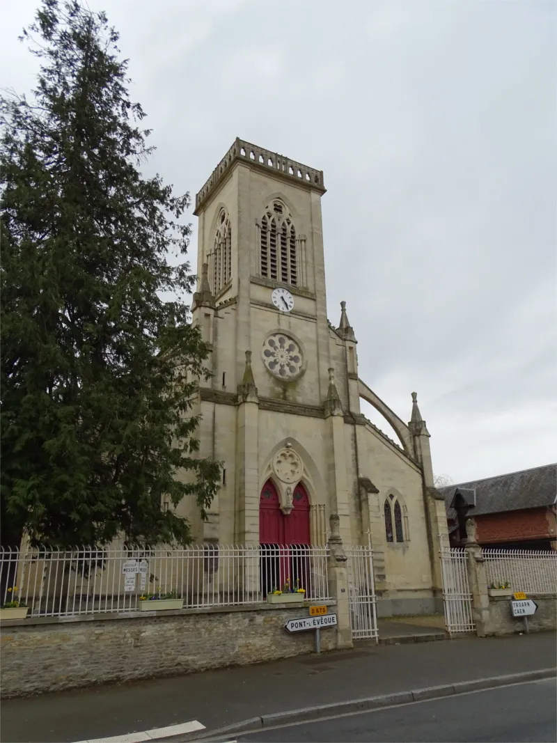 Église Notre-Dame du Plessis Esmangard à Dozulé