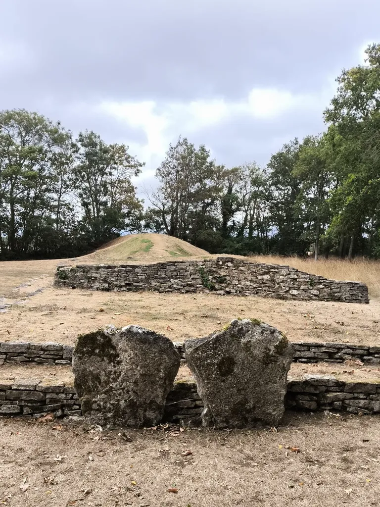 Tumulus de Colombiers-sur-Seulles