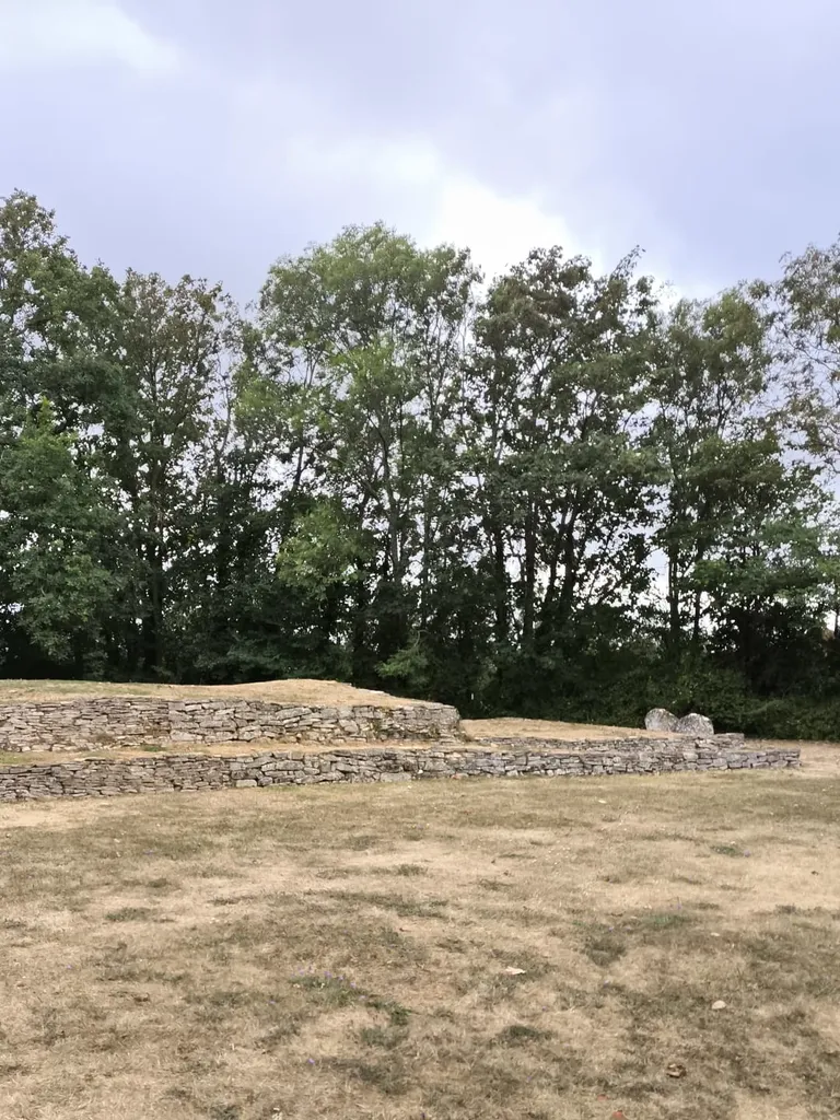 Tumulus de Colombiers-sur-Seulles