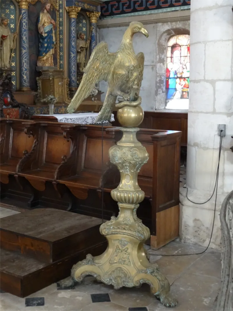 Lutrin aigle de l'église Saint-Léonard d'Honfleur