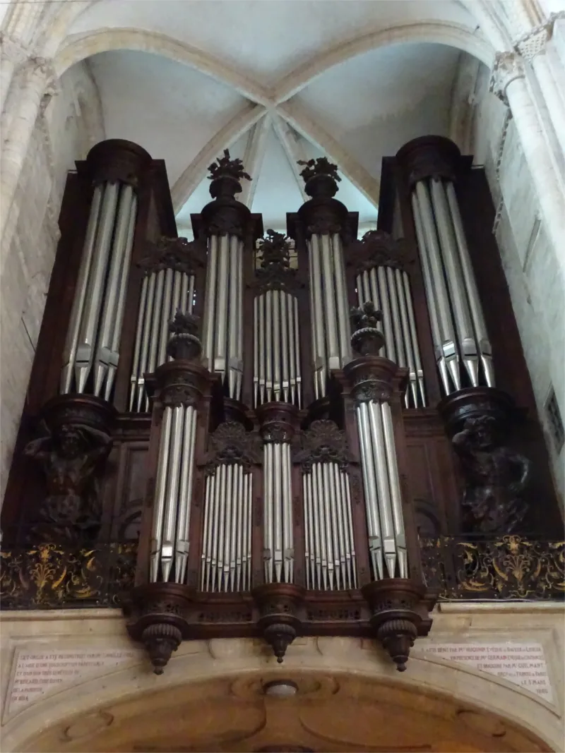 Orgue de tribunes de l'Église Saint-Étienne de Caen