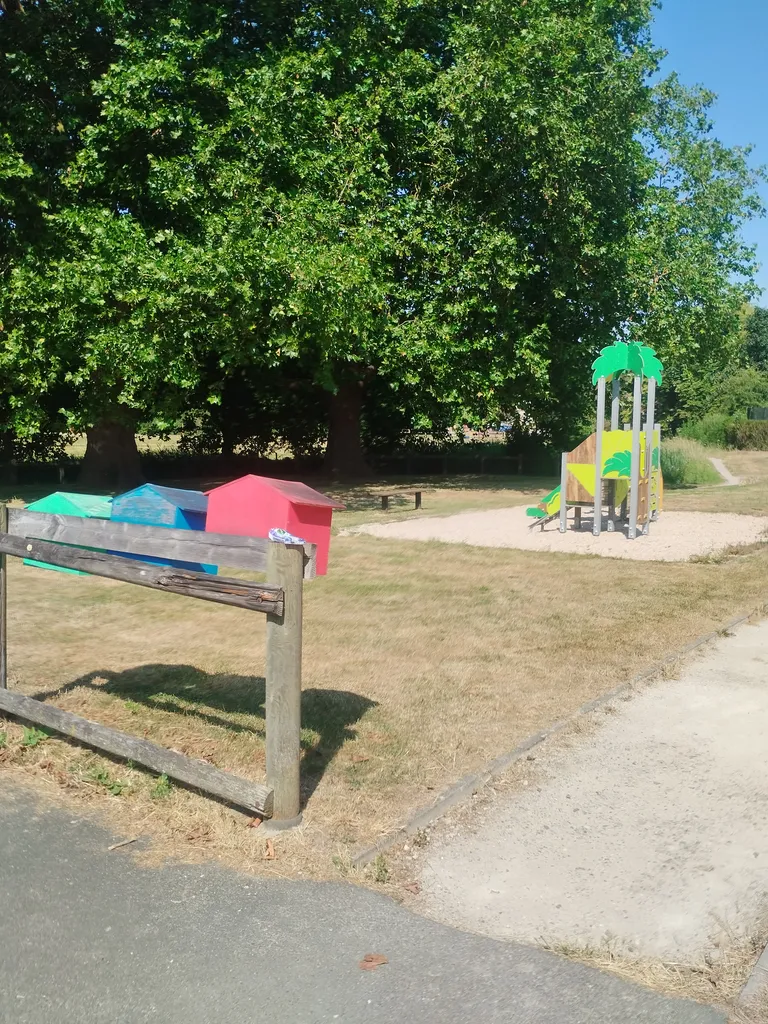 Aire de Jeux d'Hérouvillette