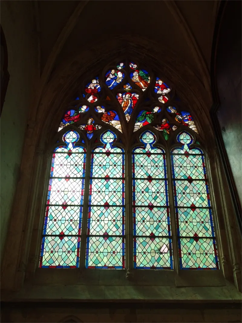 Vitrail Baie B dans la Cathédrale Saint-Pierre de Lisieux