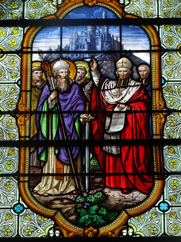 Vitrail Baie 3 : Saint-Denis et le cardinal Guibert dans l'Église Saint-Denis à Cambremer