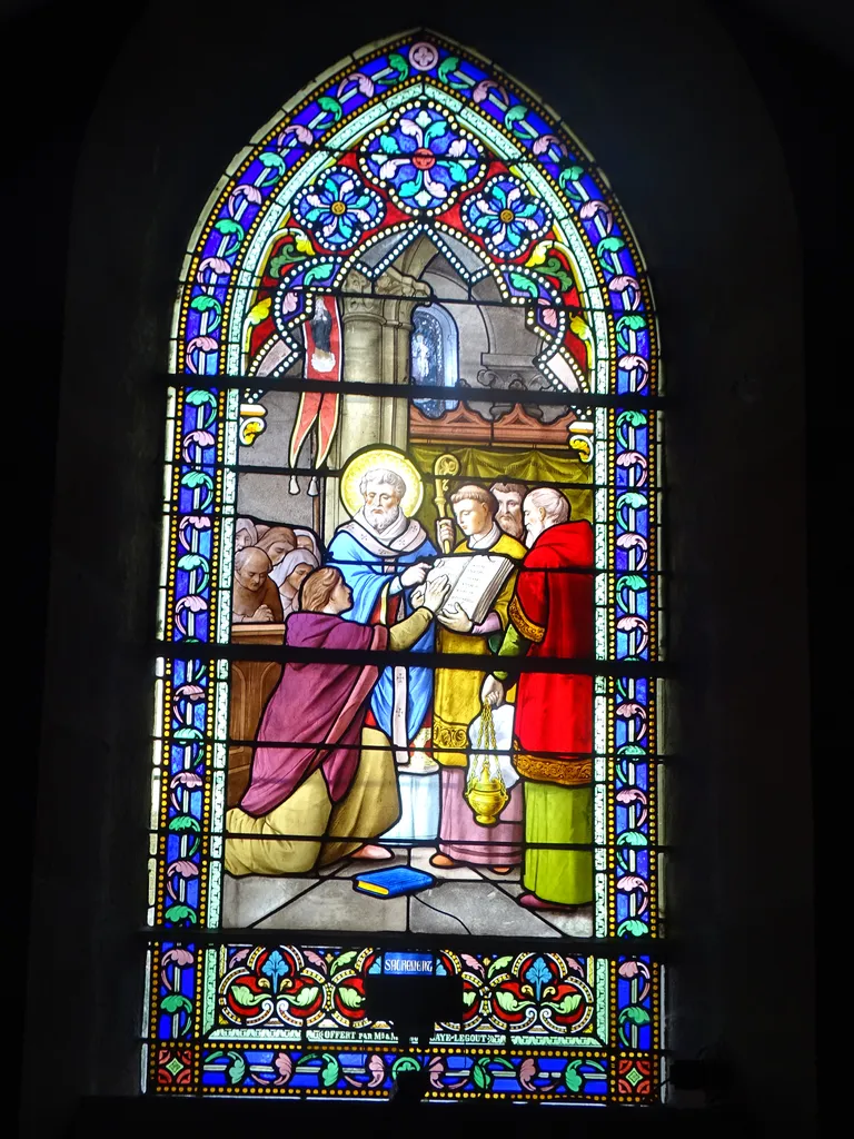 Vitrail Baie 8 : Sacrement ??? dans l'Église Saint-Germain de Fervaques