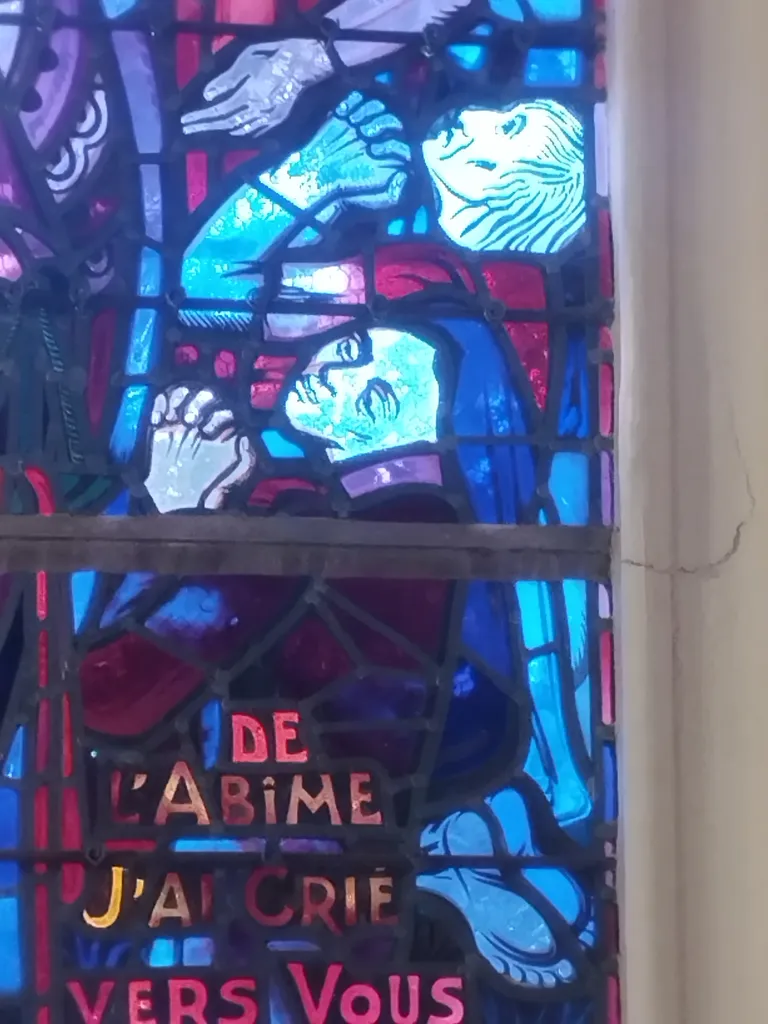 Vitrail Baie 00 : Le Jugement dernier dans la Chapelle Saint-Joseph du Hôme à Varaville