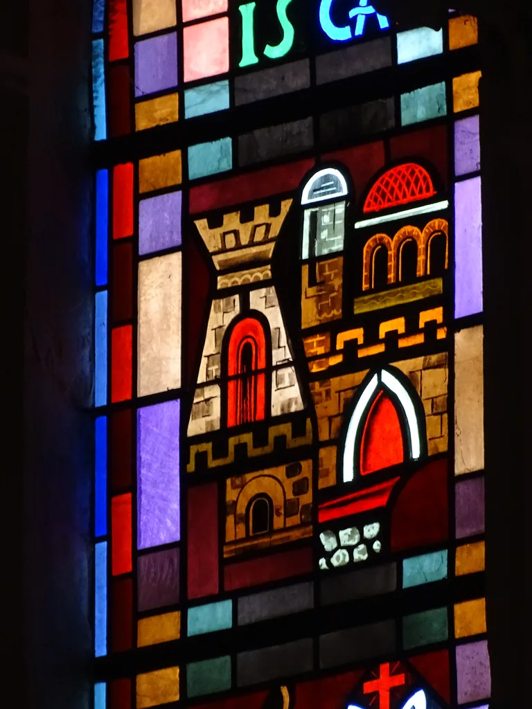 Vitrail Baie 106 : Turris Davidica dans la Chapelle du Petit Lourdes à Hérouville-Saint-Clair