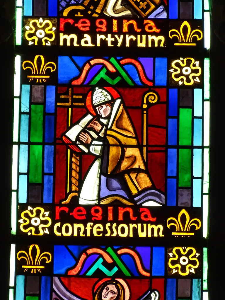 Vitrail Baie 103 : Reine du très saint rosaire, des anges, des patriarches... dans la Chapelle du Petit Lourdes à Hérouville-Saint-Clair