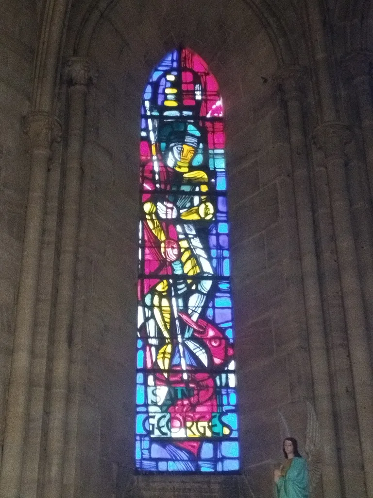 Vitrail Baie 1 : Saint-Georges dans l'Église Saint-Georges à Isigny-sur-Mer