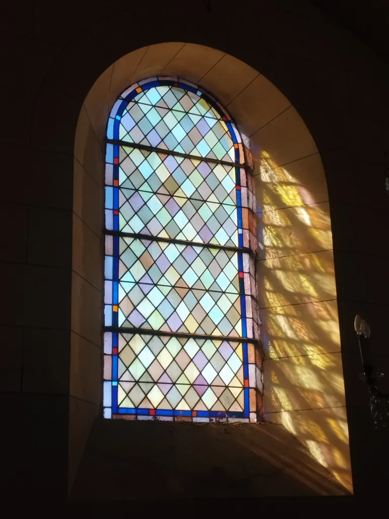 Vitrail Baie 4 dans l'Église Saint-Laurent à Longues-sur-Mer