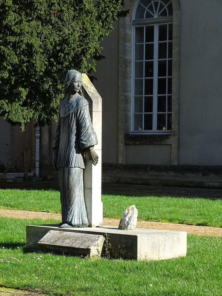 Statue de Catherine de Saint-Augustin à Bayeux