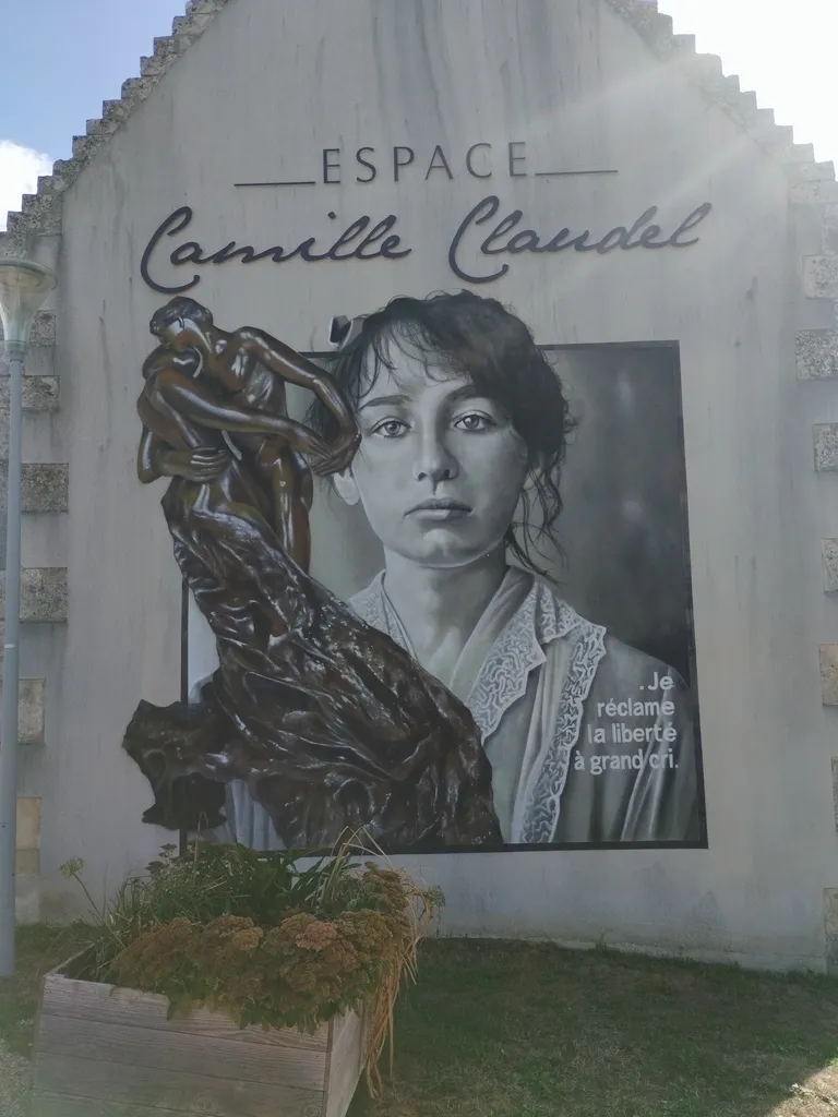 Fresque Camille Claudel à Giberville
